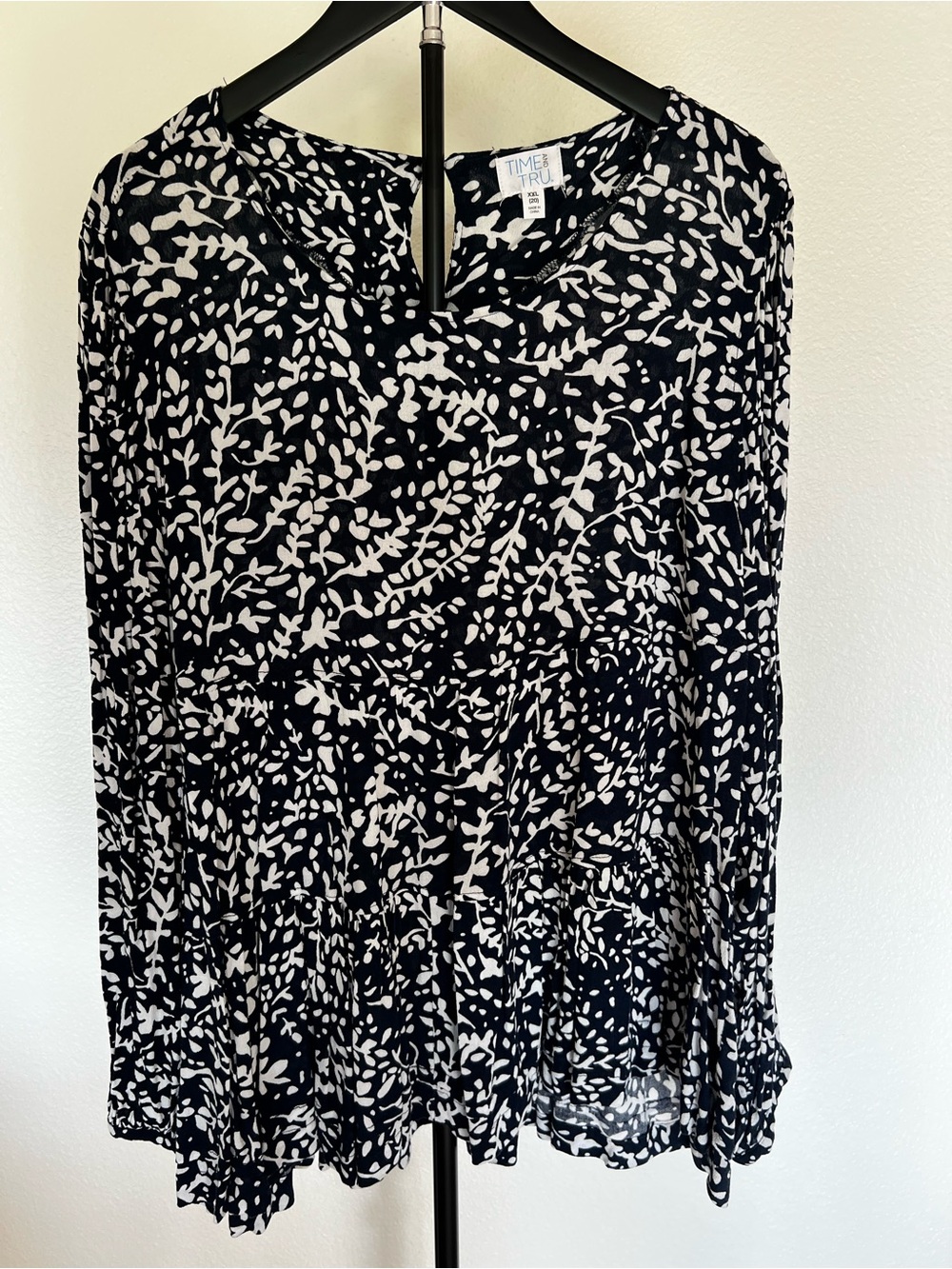Time and Tru Navy and White Leaf-Print Peplum Tunic
